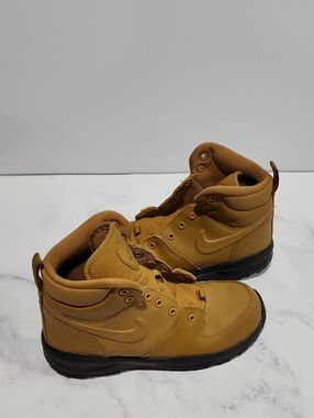 Nike Tan High-Top Kids Boots